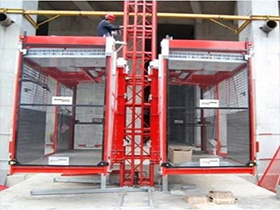 施工電梯租賃全攻略:快速解決工程垂直運(yùn)輸難題